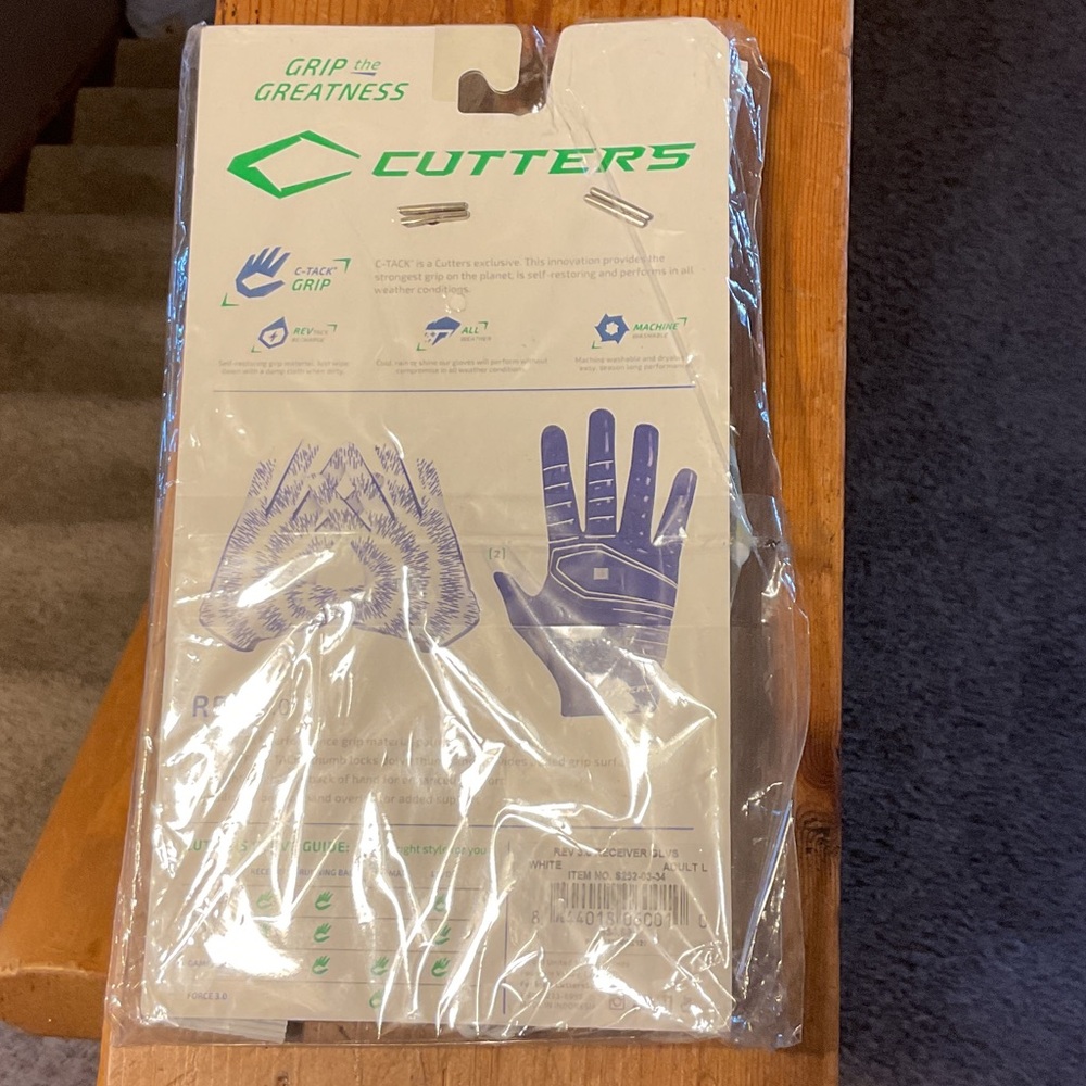 Cutters Rev 3.0 Football Gloves - Picture 2 of 2